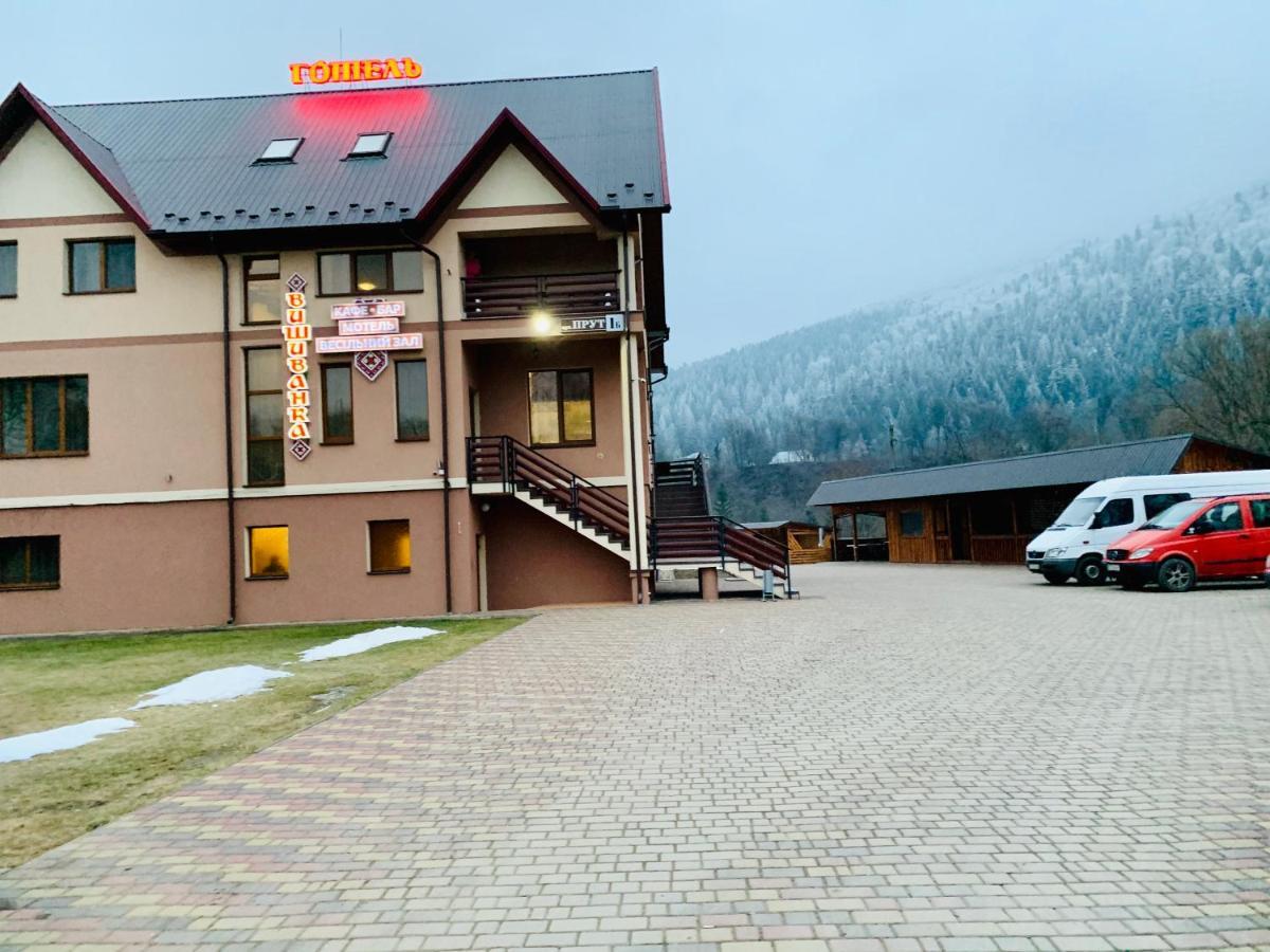 Вишиванка Deljatin Kültér fotó